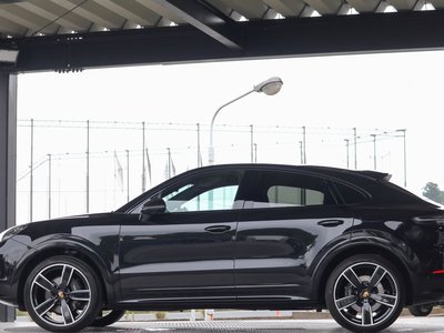 2021 Porsche CAYENNE — миниатюра 24