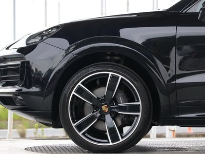 2021 Porsche CAYENNE — миниатюра 25