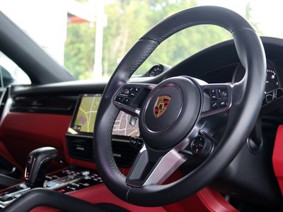 صورة 3 لـ 2021 Porsche CAYENNE