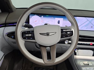 2024 Genesis GV70 thumbnail 18