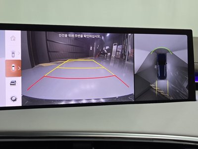 2024 Genesis GV70 thumbnail 21