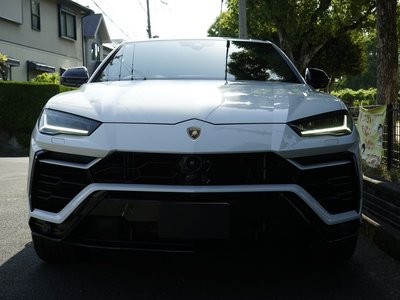 LAMBORGHINI URUS - 5