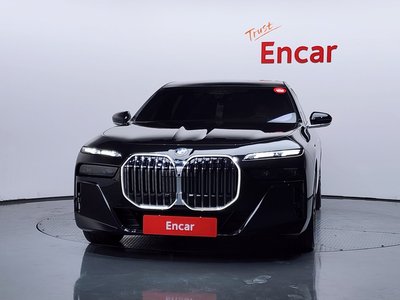 BMW 7 SERIES - 2