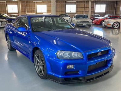 NISSAN SKYLINE GT-R