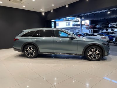 MERCEDES-BENZ E-CLASS - 4