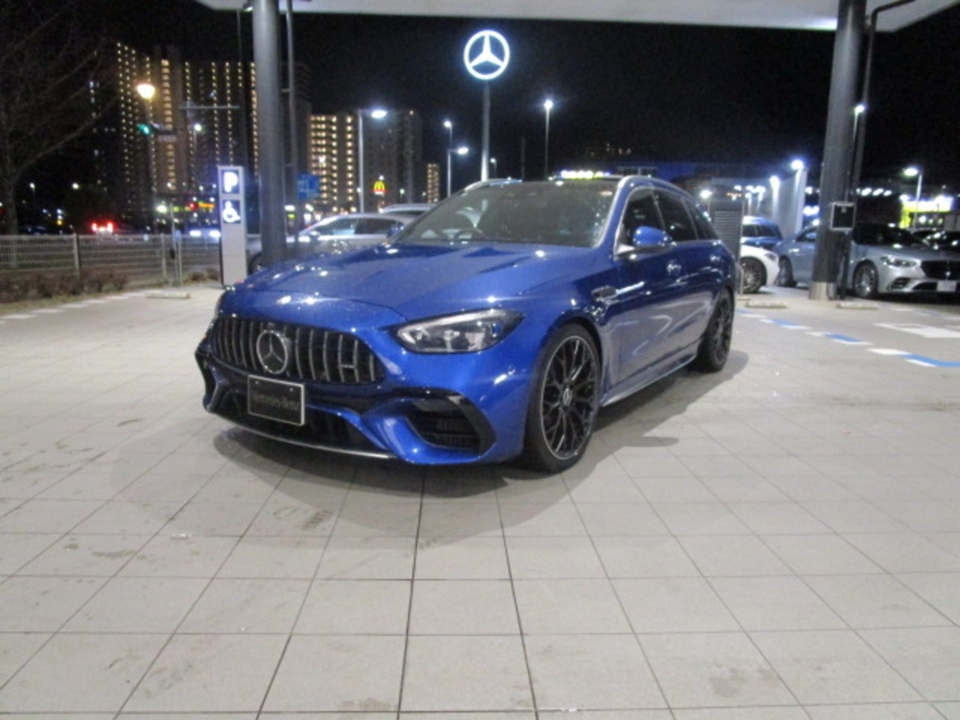 MERCEDES-BENZ C-CLASS AMG - View 1