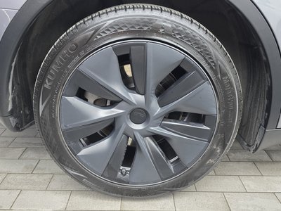 صورة 6 لـ 2024 Tesla MODEL Y