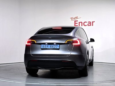 صورة 3 لـ 2024 Tesla MODEL Y