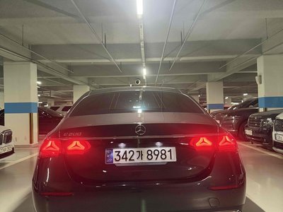 2024 Mercedes-BENZ E-CLASS 照片 2
