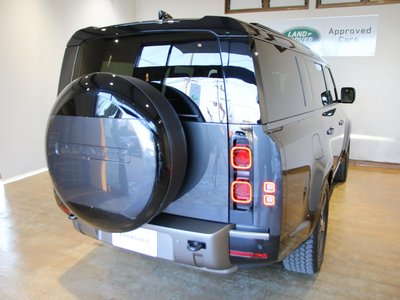 LAND ROVER DEFENDER - 7