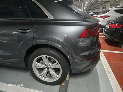 AUDI Q8 - 8