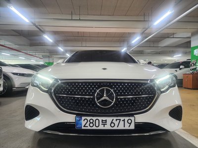 MERCEDES-BENZ E-CLASS - 1