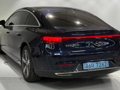 MERCEDES-BENZ EQS - 7