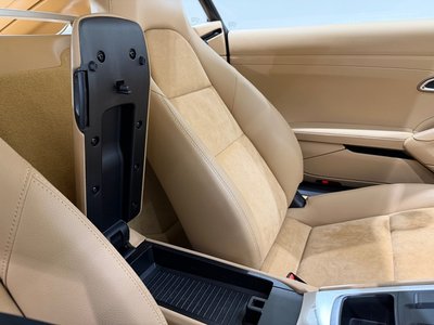 صورة مصغرة 30 لـ 2016 Porsche CAYMAN