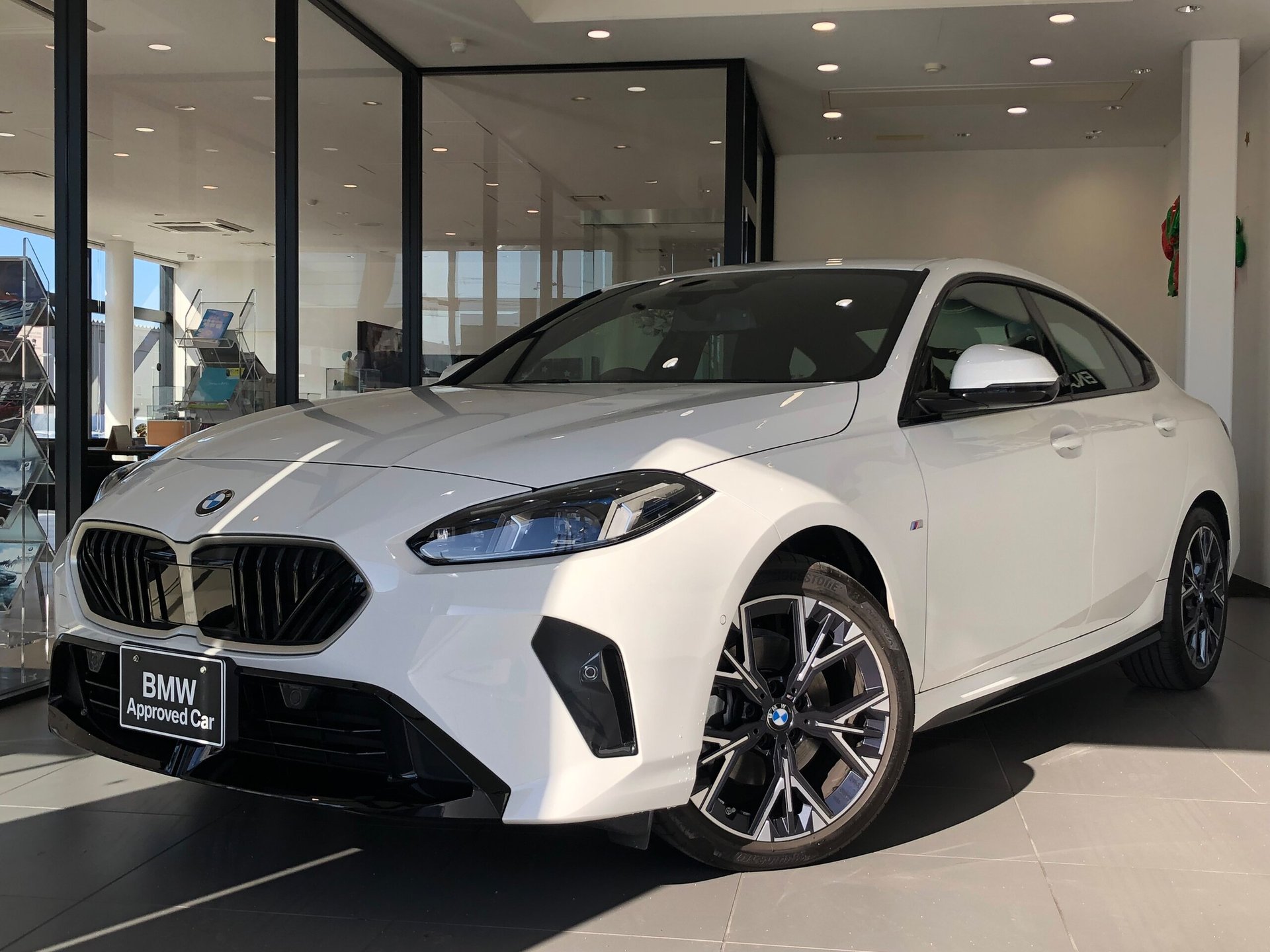 BMW 2 SERIES GRAN COUPE - View 1