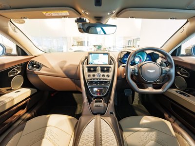 ASTON MARTIN DBS SUPERLEGGERA - 2