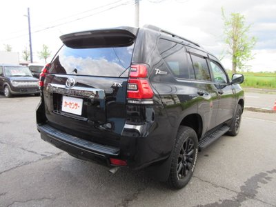 TOYOTA LAND CRUISER PRADO - 6