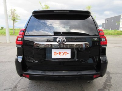 TOYOTA LAND CRUISER PRADO - 8