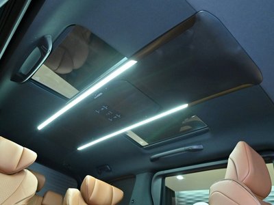 TOYOTA VELLFIRE - 10