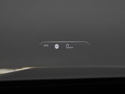 2025 BMW 5 SERIES 缩略图 18