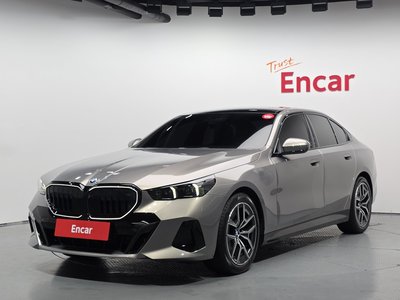 BMW 5 SERIES - 1