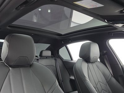 2025 BMW 5 SERIES 缩略图 13