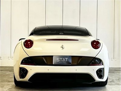 FERRARI CALIFORNIA - 6