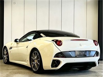 FERRARI CALIFORNIA - 7