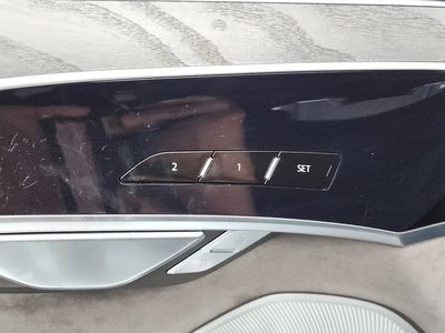 2021 AUDI A8 — миниатюра 31