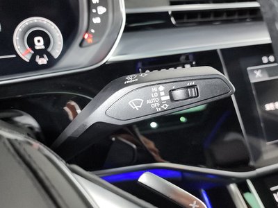 2021 AUDI A8 — миниатюра 30