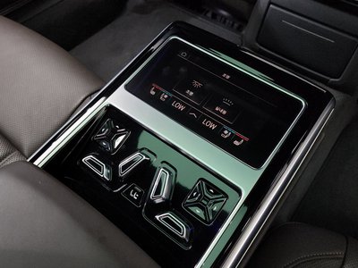 2021 AUDI A8 — миниатюра 35