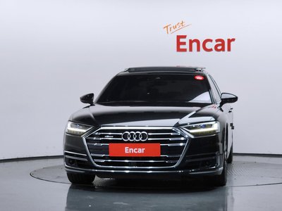 2021 AUDI A8 photo 2