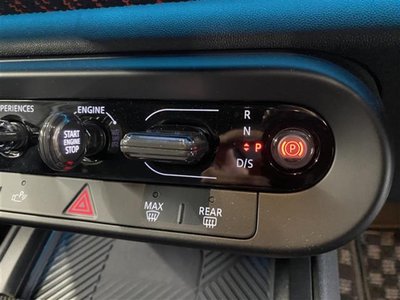 MINI COUNTRYMAN - 10