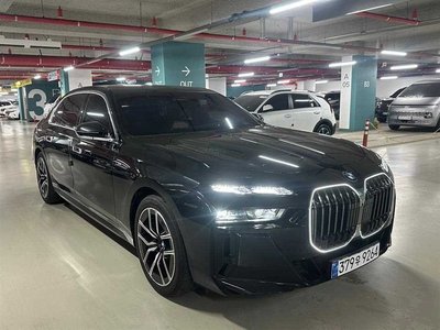 BMW 7 SERIES - 1