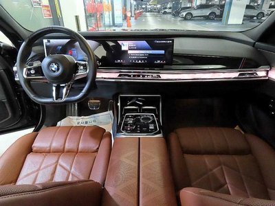BMW 7 SERIES - 10