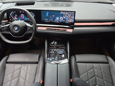 2025 BMW 5 SERIES 照片 5