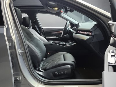 صورة مصغرة 16 لـ 2025 BMW 5 SERIES