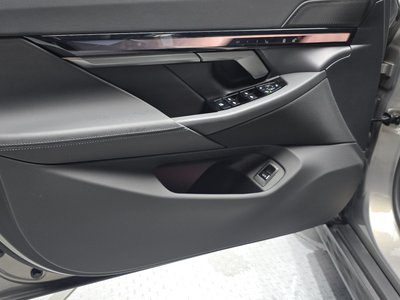 صورة مصغرة 14 لـ 2025 BMW 5 SERIES