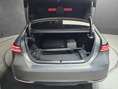صورة مصغرة 30 لـ 2025 BMW 5 SERIES