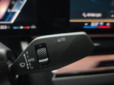 صورة مصغرة 25 لـ 2025 BMW 5 SERIES