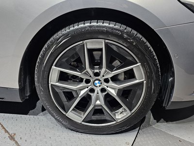 2025 BMW 5 SERIES 照片 8