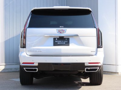 CADILLAC ESCALADE - 8