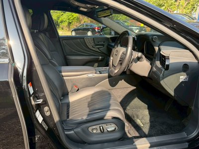 صورة مصغرة 34 لـ 2021 Lexus LS