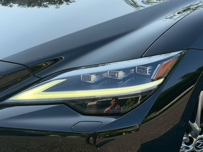 صورة 5 لـ 2021 Lexus LS