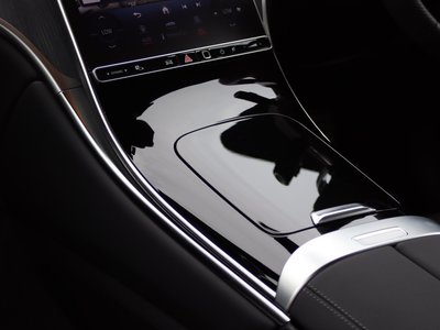 MERCEDES-BENZ GLC - 7