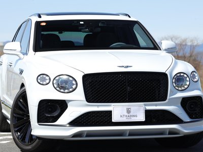 BENTLEY BENTAYGA - 1