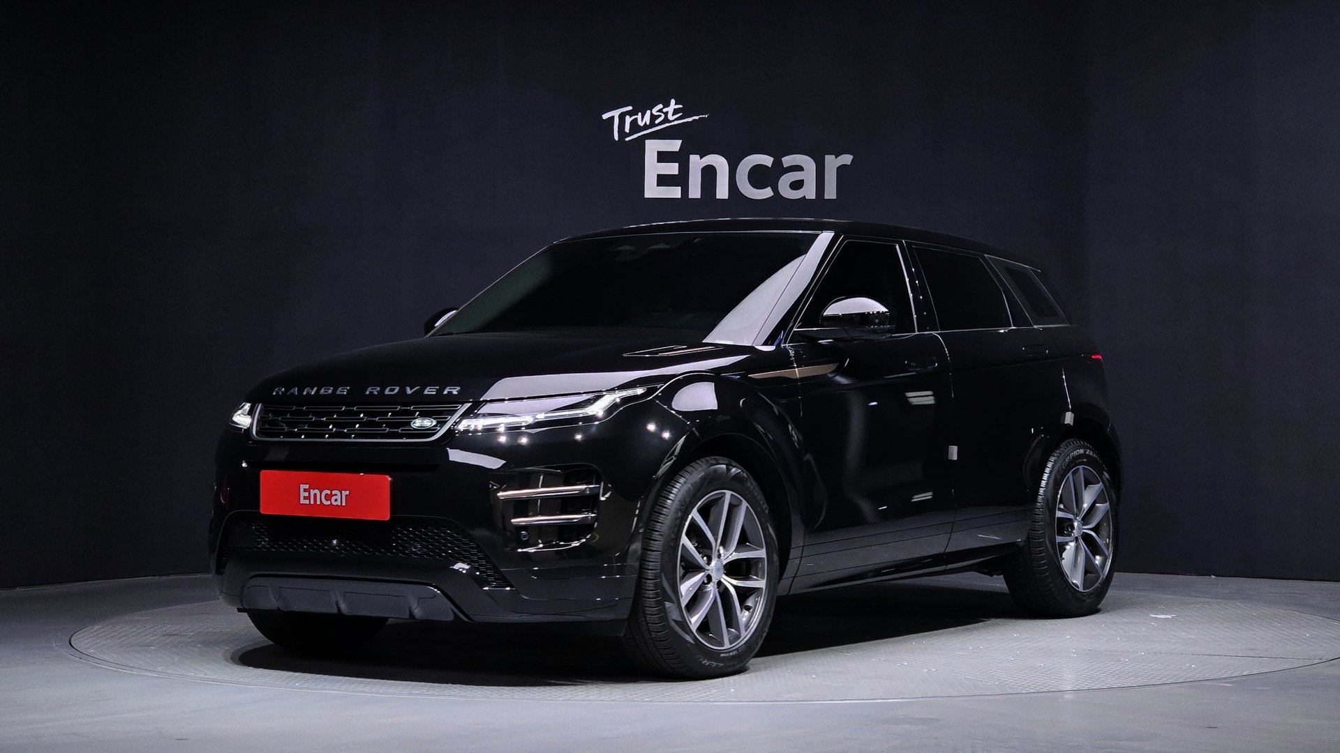LAND ROVER RANGE ROVER EVOQUE - View 1