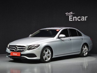 MERCEDES-BENZ E-CLASS - 1