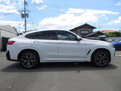2023 BMW X4 thumbnail 11