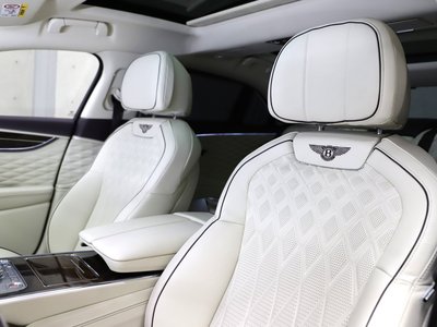 2021 Bentley FLYING SPUR 照片 7